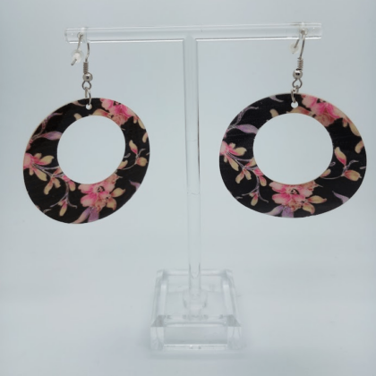Oorhangers schelpen print en kleur